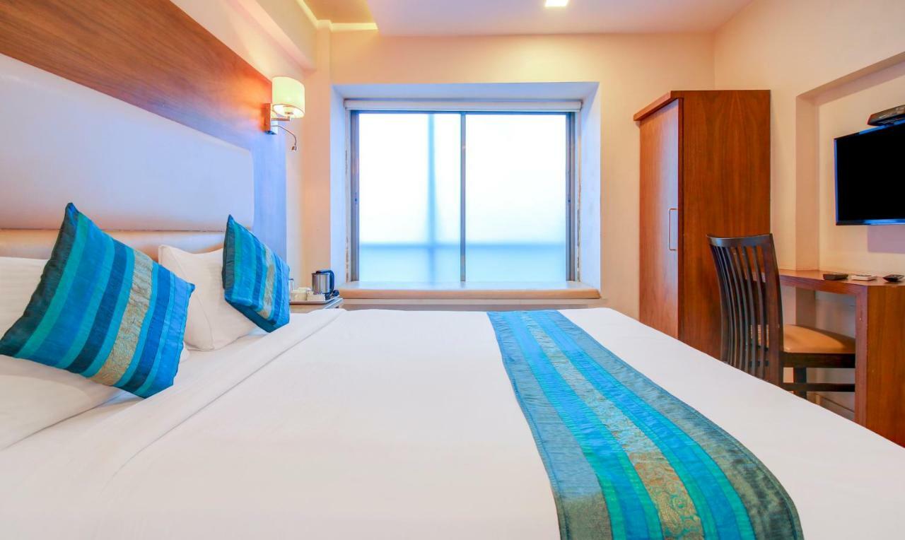 Hotel Oxford Bombay Eksteriør billede